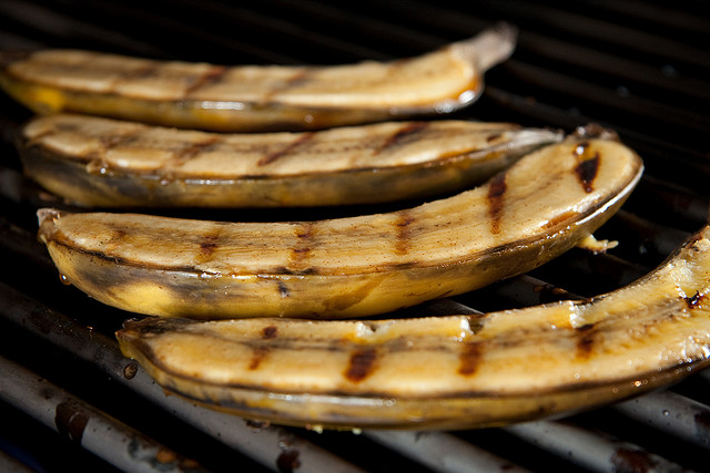 grilled bananas