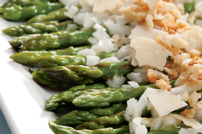 Warm Asparagus Salad with Parmesan and Breadcrumbs