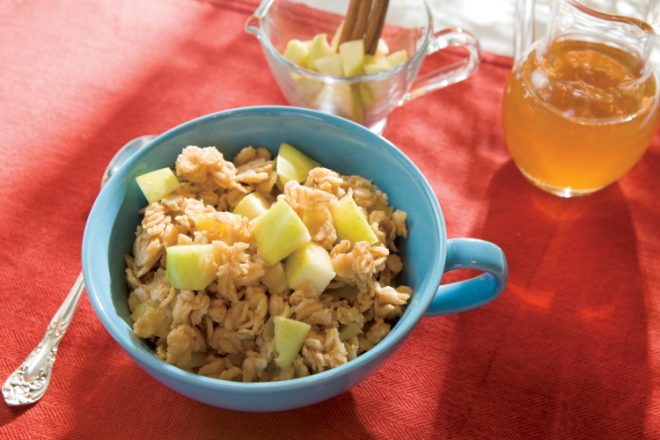 Golden Apple Cinnamon Oatmeal