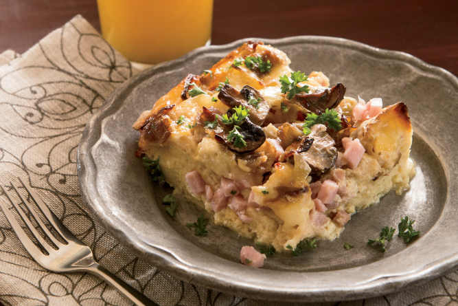 Ham and Brie Breakfast Strata