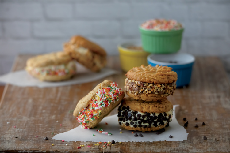 No-Churn Cake Batter Cookie Sandwiches