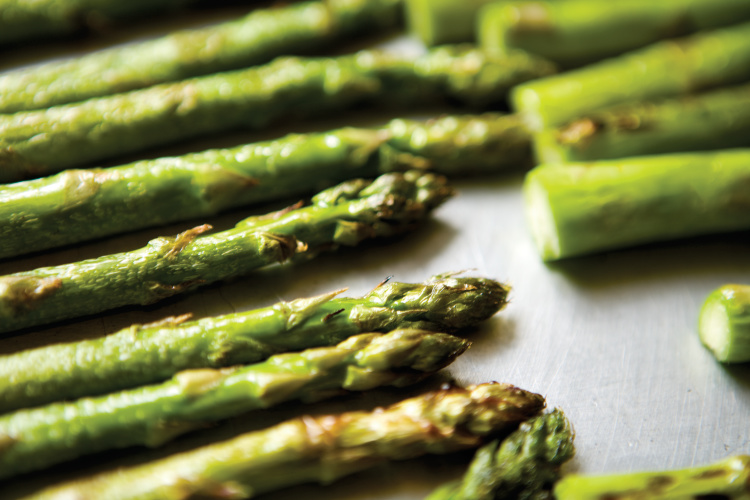 Asparagus on pan