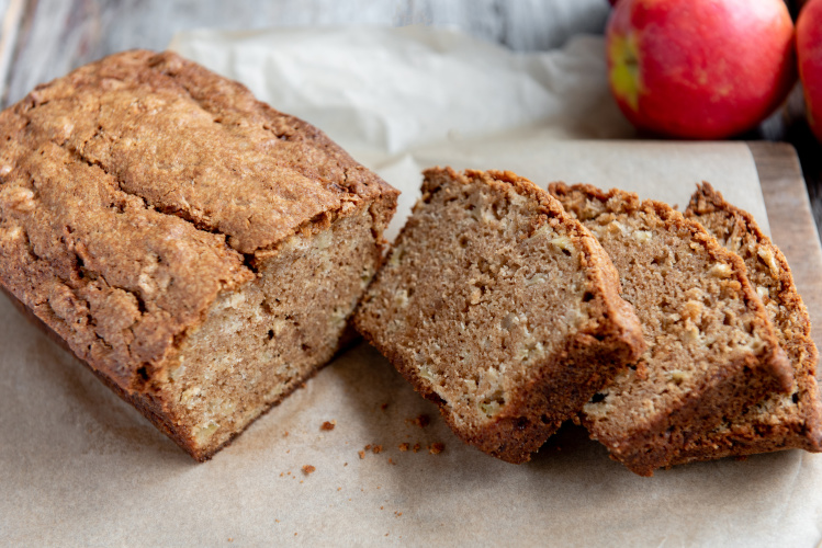 Apple Cinnamon Bread