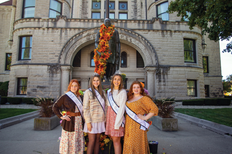 Riley Festival pageant winners pose for a photo 