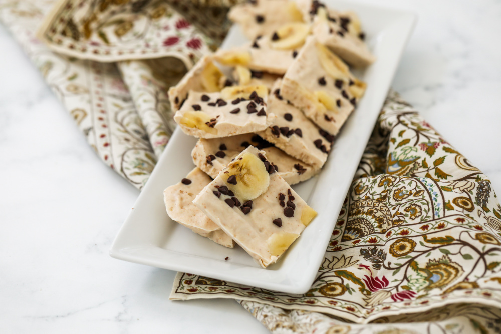 Peanut Butter, Banana and Chocolate Frozen Yogurt Bark