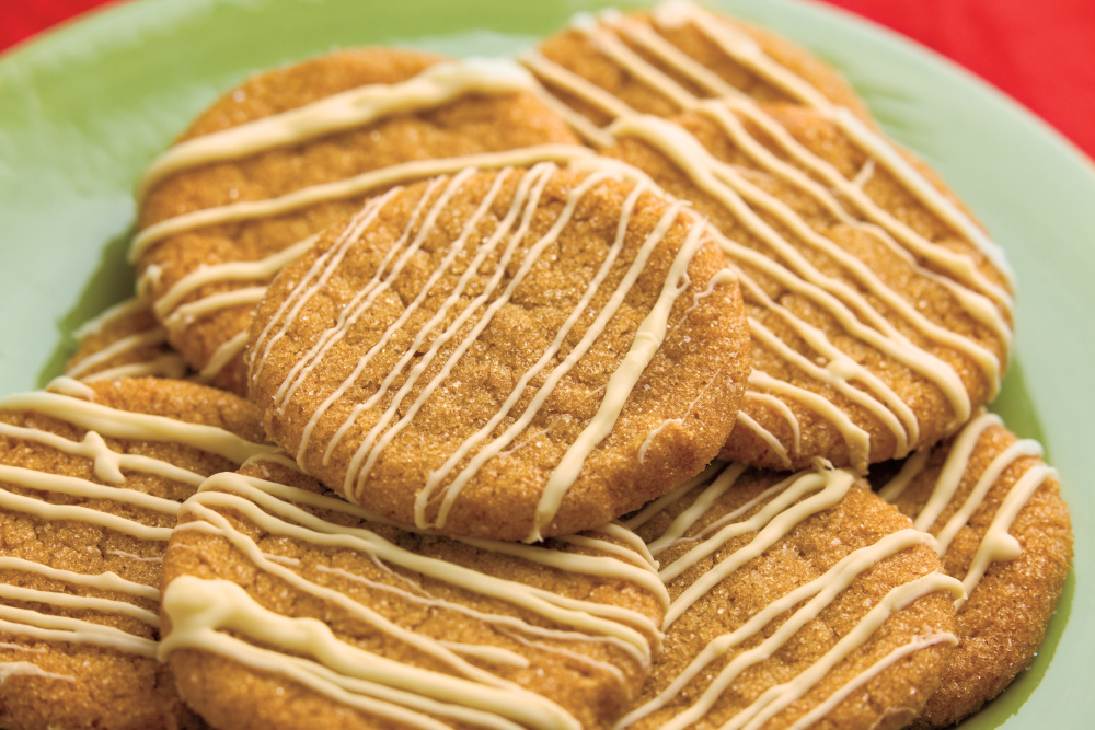 Gingersnap Cookies With White Chocolate Drizzle