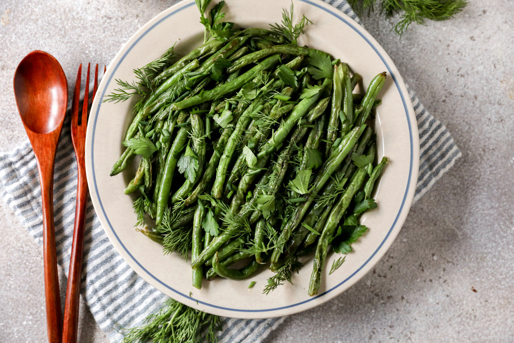 Roasted Green Beans with Fresh Herbs, a great sidedish for a midday meal